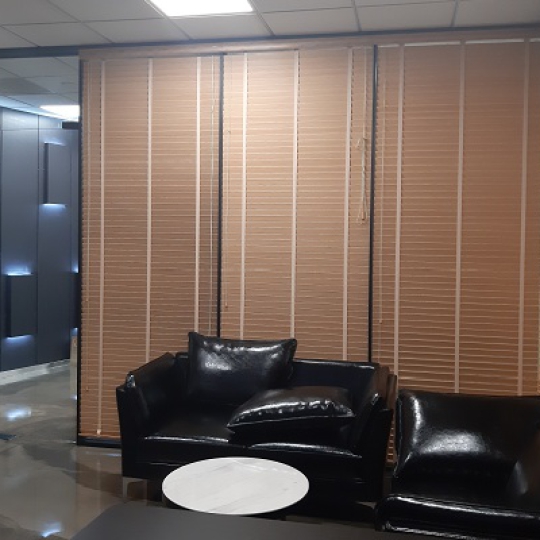 RÈM SÁO GỖ CHO Ô CỬA SỔ 